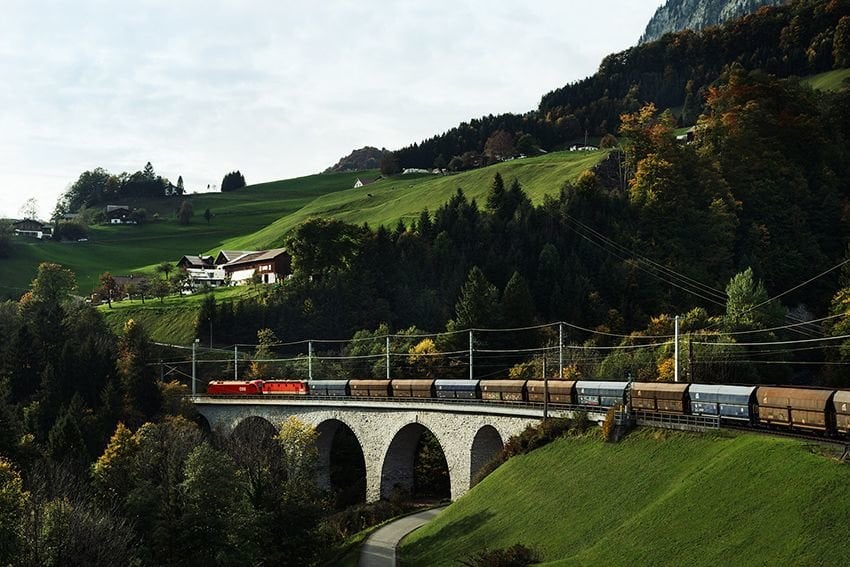 Trasporto merci su rotaia in esercizio
